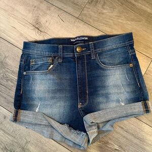 Wallflower Legendary Fit Distressed Blue Jean Shorts size 9